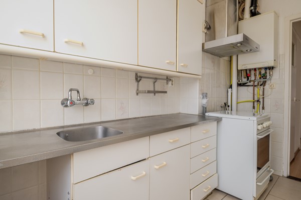 Medium property photo - Hendrik van Deventerstraat 158, 2563 XZ Den Haag